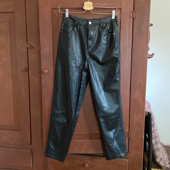 Zara Faux Leather Mom-Fit Pants - Picture 6 of 8